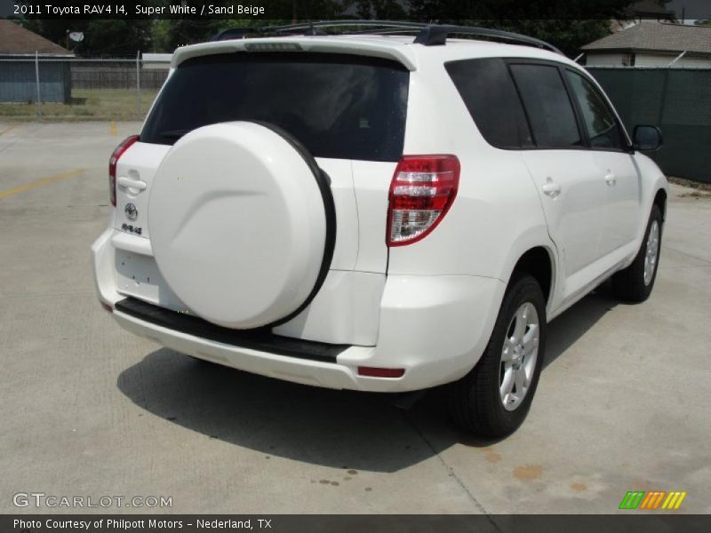  2011 RAV4 I4 Super White