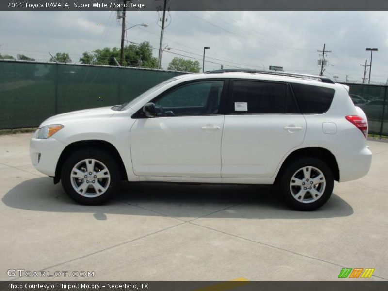  2011 RAV4 I4 Super White