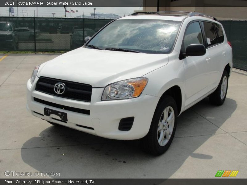 Front 3/4 View of 2011 RAV4 I4