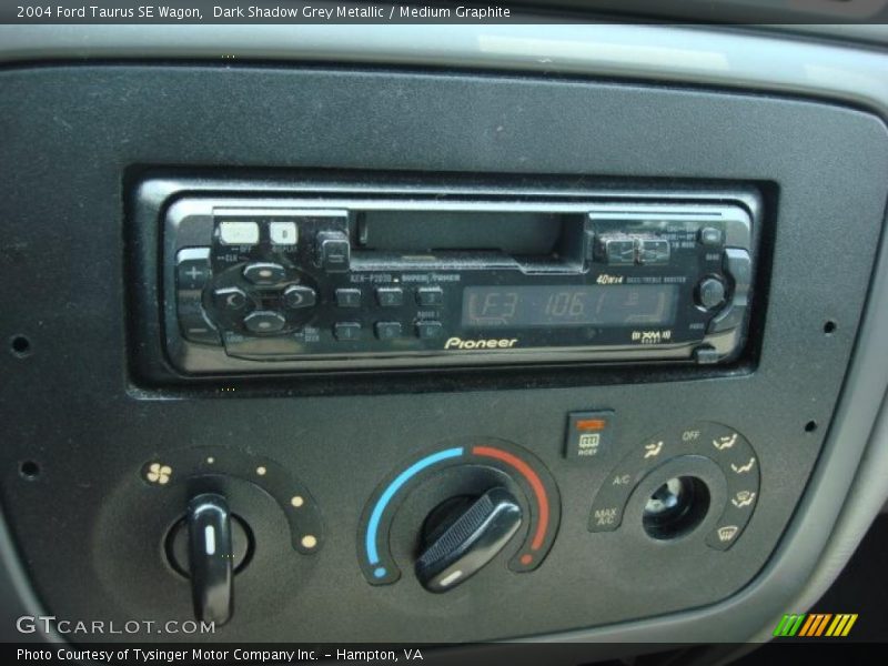 Dark Shadow Grey Metallic / Medium Graphite 2004 Ford Taurus SE Wagon
