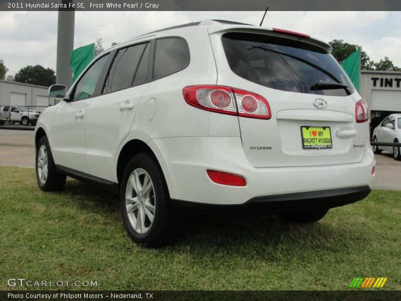 Frost White Pearl / Gray 2011 Hyundai Santa Fe SE