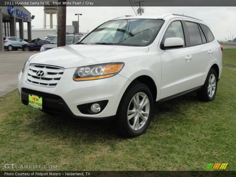 Frost White Pearl / Gray 2011 Hyundai Santa Fe SE