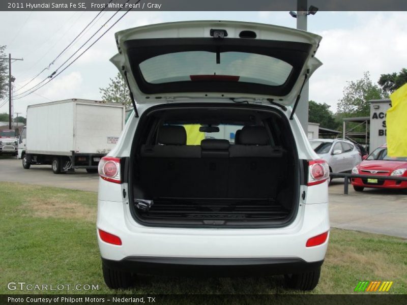 Frost White Pearl / Gray 2011 Hyundai Santa Fe SE