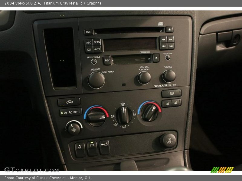 Titanium Gray Metallic / Graphite 2004 Volvo S60 2.4