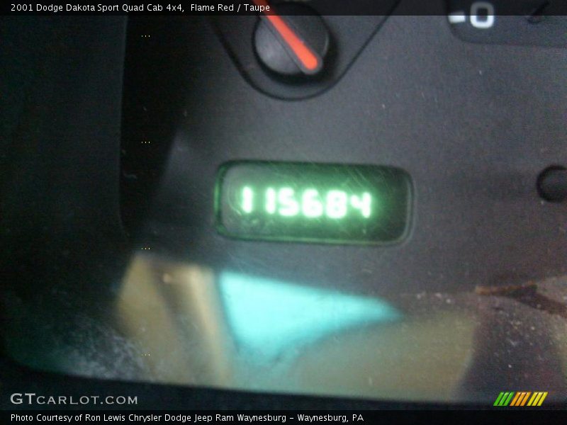Flame Red / Taupe 2001 Dodge Dakota Sport Quad Cab 4x4