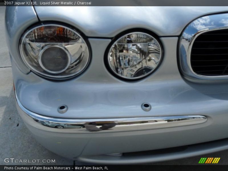 Liquid Silver Metallic / Charcoal 2007 Jaguar XJ XJ8