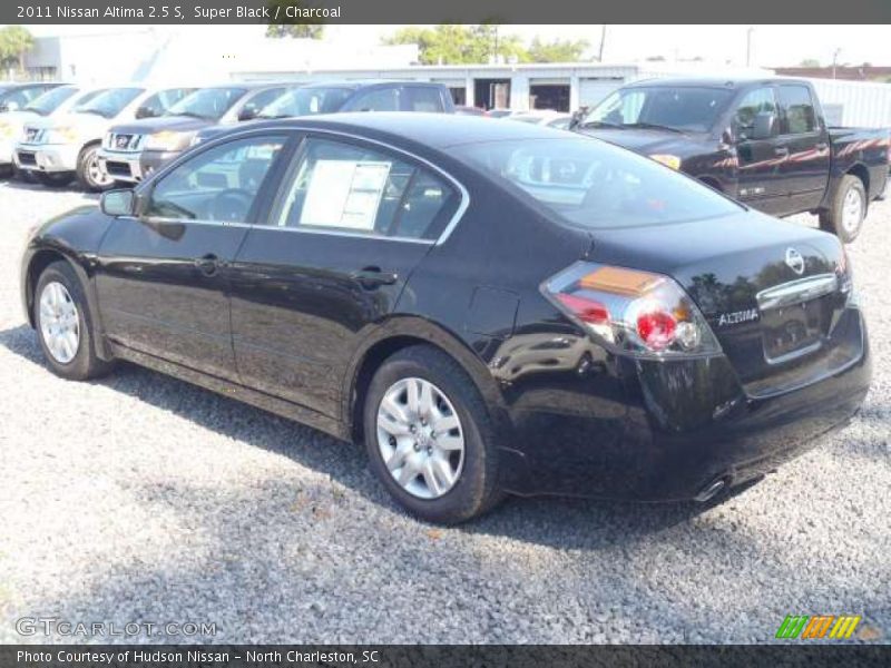 Super Black / Charcoal 2011 Nissan Altima 2.5 S