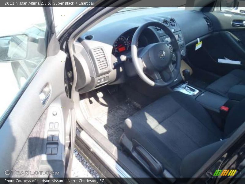 Super Black / Charcoal 2011 Nissan Altima 2.5 S
