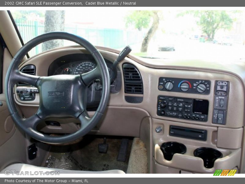 Dashboard of 2002 Safari SLE Passenger Conversion