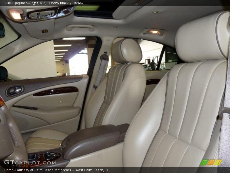  2007 S-Type 4.2 Barley Interior