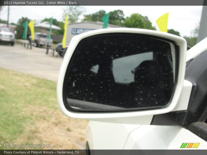 Cotton White / Black 2011 Hyundai Tucson GLS