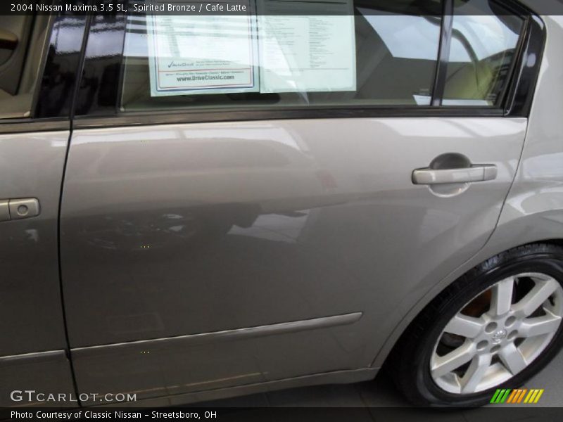Spirited Bronze / Cafe Latte 2004 Nissan Maxima 3.5 SL