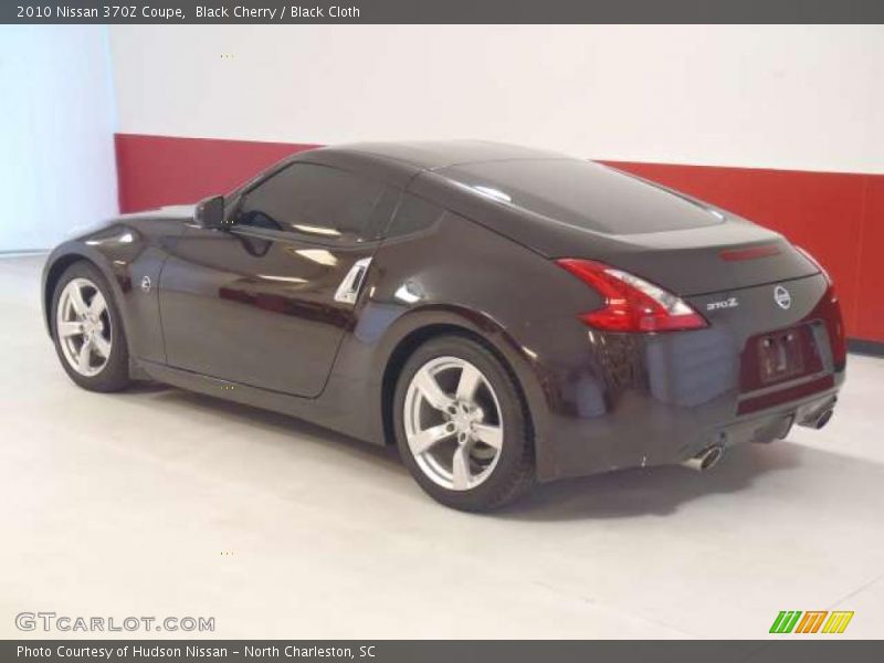 Black Cherry / Black Cloth 2010 Nissan 370Z Coupe