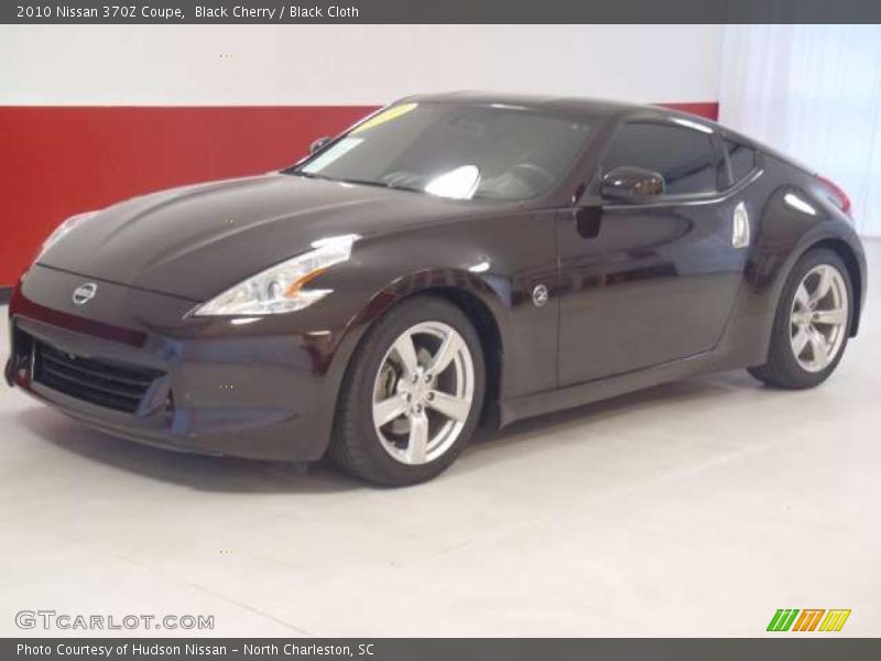 Black Cherry / Black Cloth 2010 Nissan 370Z Coupe