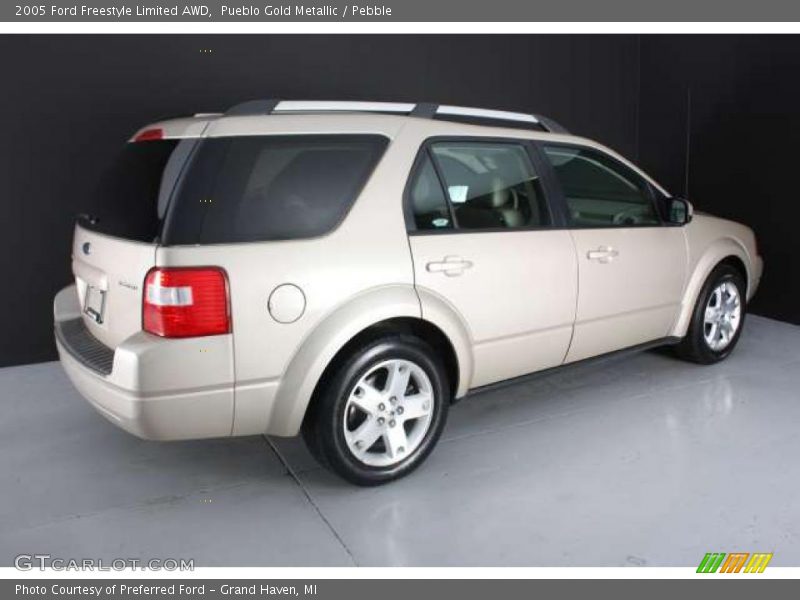 2005 Freestyle Limited AWD Pueblo Gold Metallic