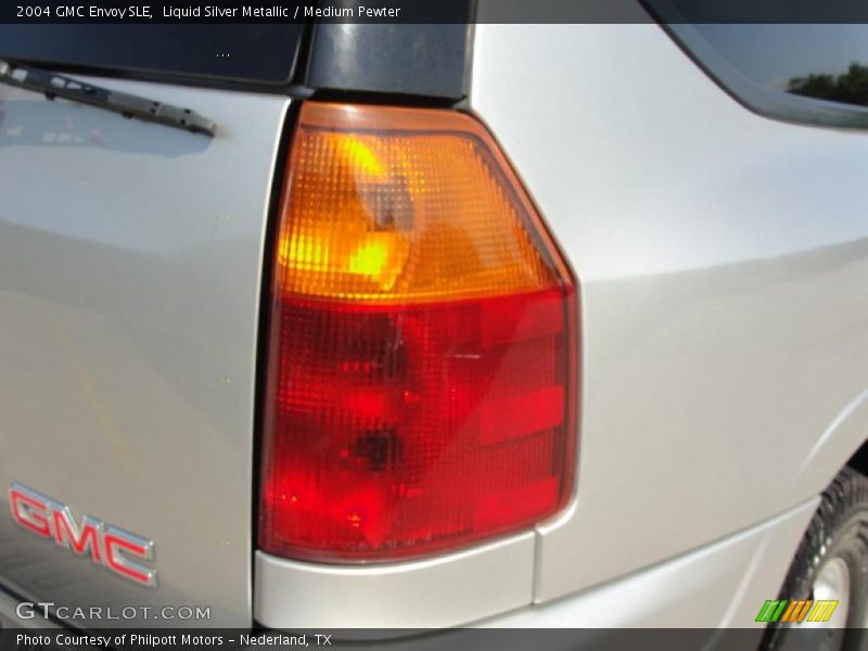 Liquid Silver Metallic / Medium Pewter 2004 GMC Envoy SLE