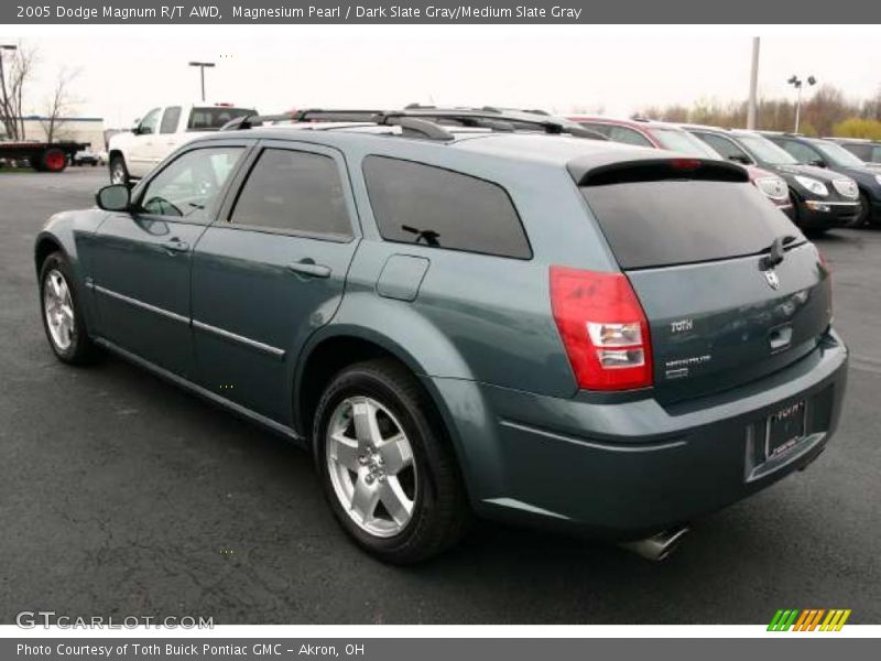 Magnesium Pearl / Dark Slate Gray/Medium Slate Gray 2005 Dodge Magnum R/T AWD