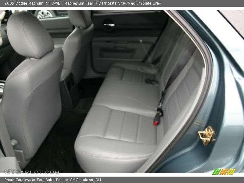  2005 Magnum R/T AWD Dark Slate Gray/Medium Slate Gray Interior