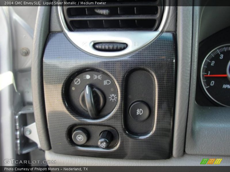 Liquid Silver Metallic / Medium Pewter 2004 GMC Envoy SLE