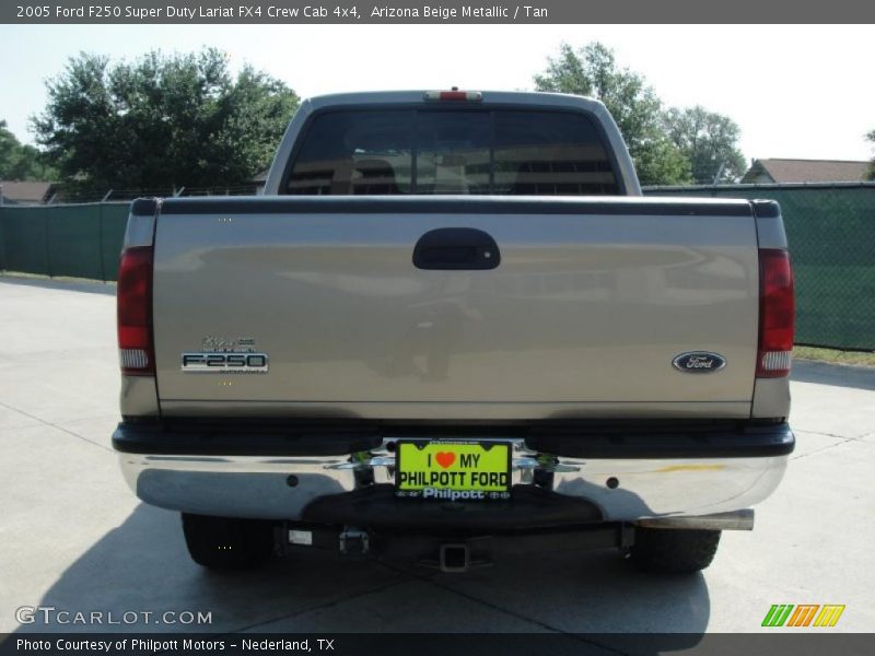 Arizona Beige Metallic / Tan 2005 Ford F250 Super Duty Lariat FX4 Crew Cab 4x4
