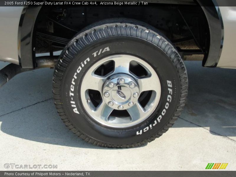 Arizona Beige Metallic / Tan 2005 Ford F250 Super Duty Lariat FX4 Crew Cab 4x4