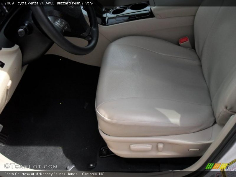 Blizzard Pearl / Ivory 2009 Toyota Venza V6 AWD