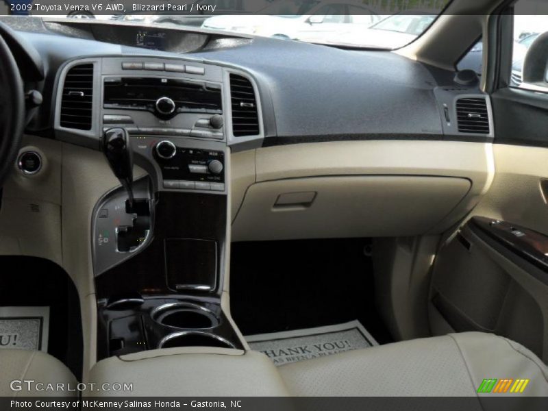 Blizzard Pearl / Ivory 2009 Toyota Venza V6 AWD
