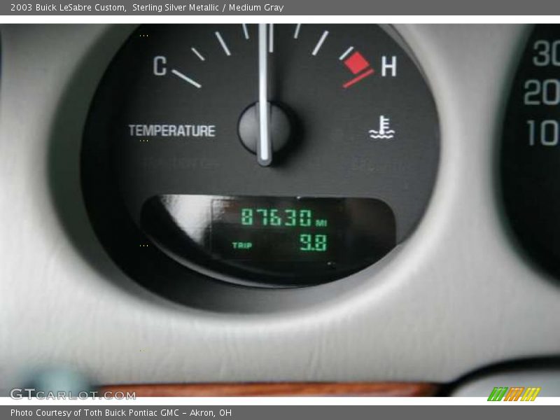 Sterling Silver Metallic / Medium Gray 2003 Buick LeSabre Custom