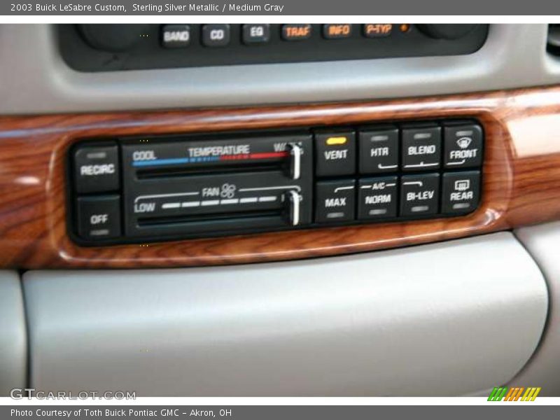 Sterling Silver Metallic / Medium Gray 2003 Buick LeSabre Custom