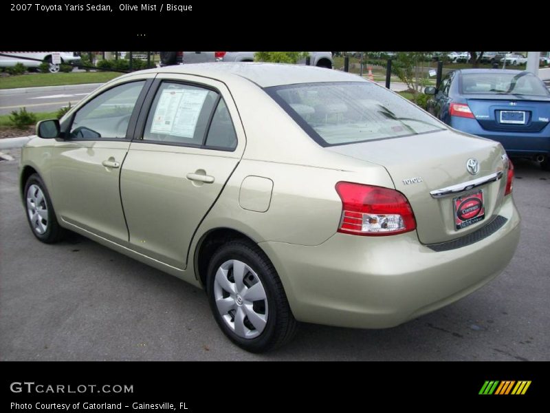 Olive Mist / Bisque 2007 Toyota Yaris Sedan