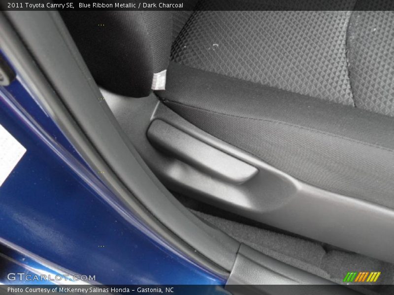 Blue Ribbon Metallic / Dark Charcoal 2011 Toyota Camry SE