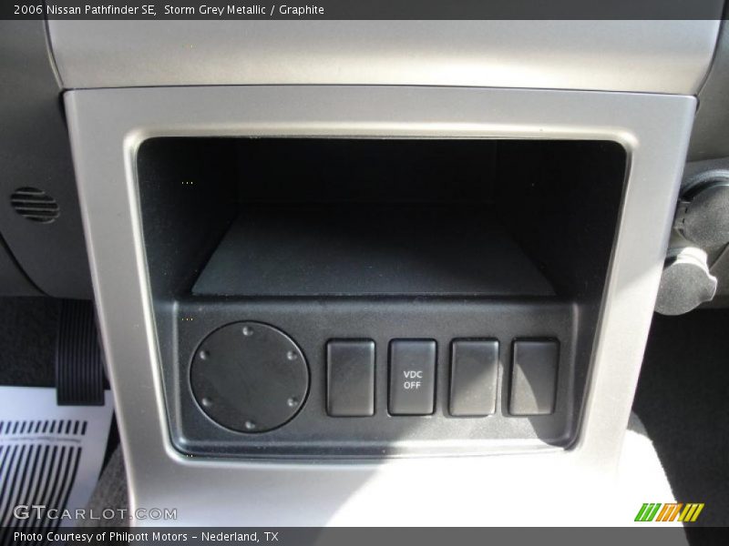 Storm Grey Metallic / Graphite 2006 Nissan Pathfinder SE