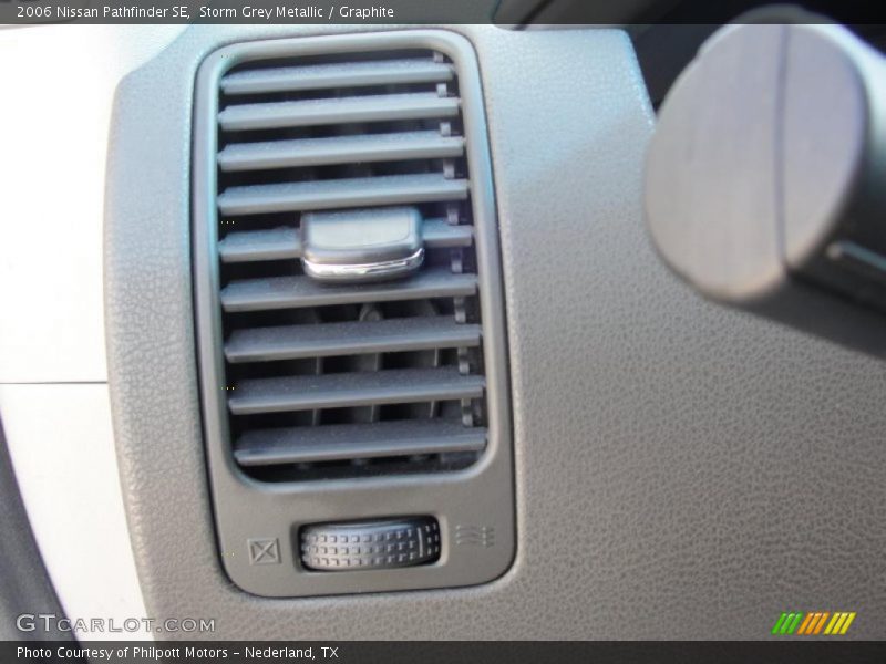 Storm Grey Metallic / Graphite 2006 Nissan Pathfinder SE