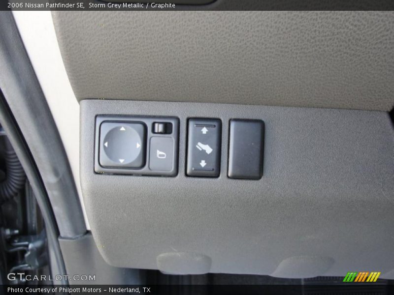 Storm Grey Metallic / Graphite 2006 Nissan Pathfinder SE