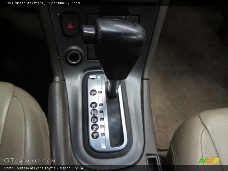 Super Black / Blond 2001 Nissan Maxima SE