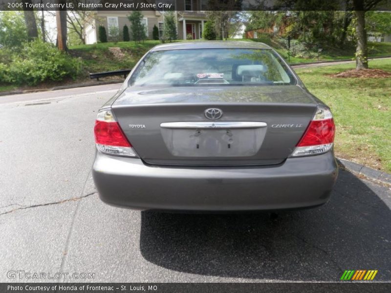 Phantom Gray Pearl / Stone Gray 2006 Toyota Camry LE
