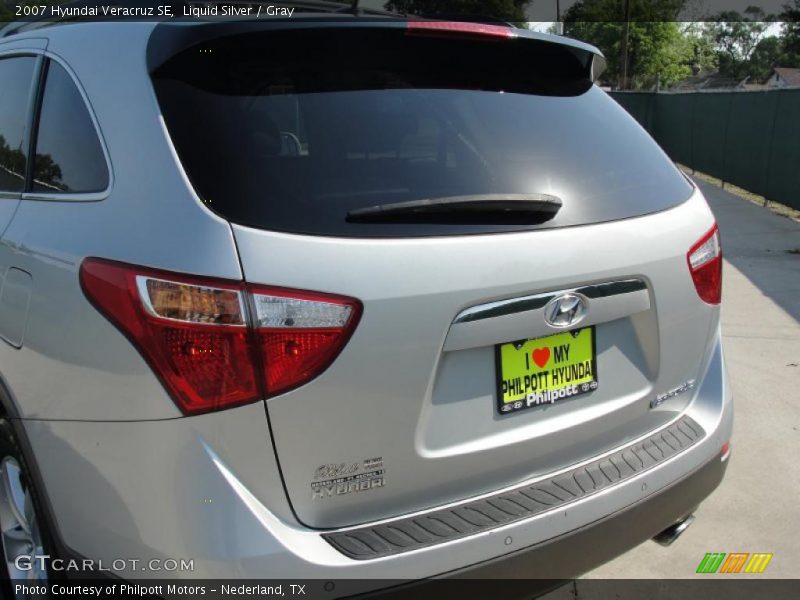 Liquid Silver / Gray 2007 Hyundai Veracruz SE