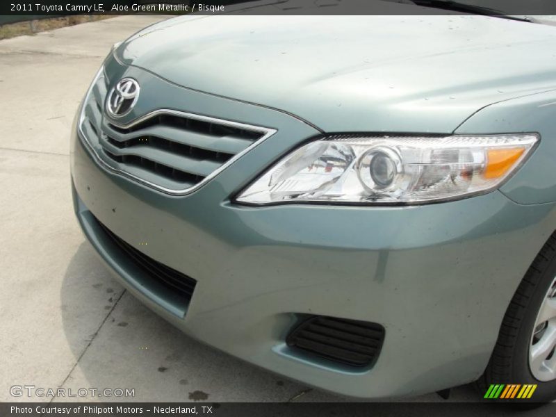 Aloe Green Metallic / Bisque 2011 Toyota Camry LE