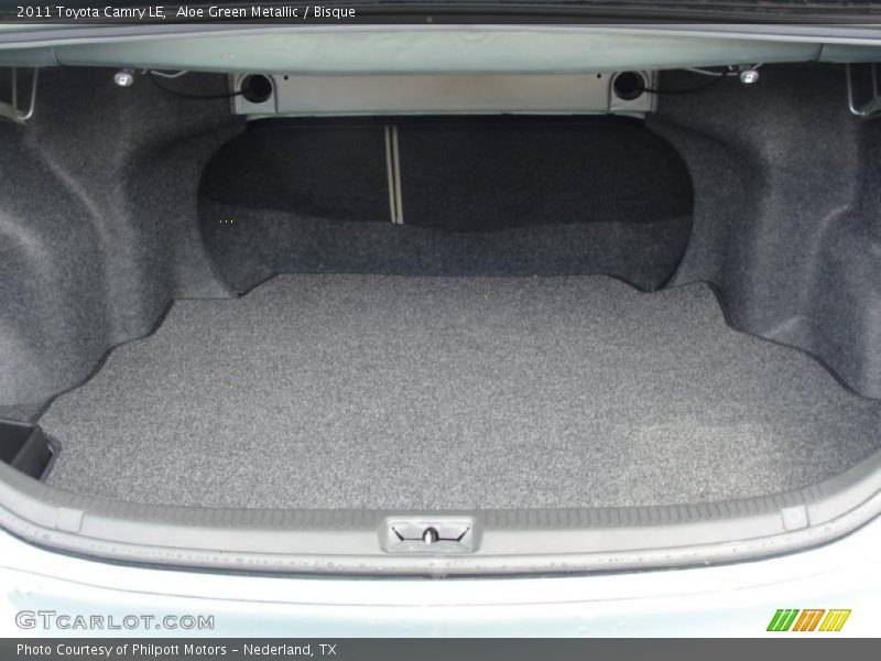 Aloe Green Metallic / Bisque 2011 Toyota Camry LE
