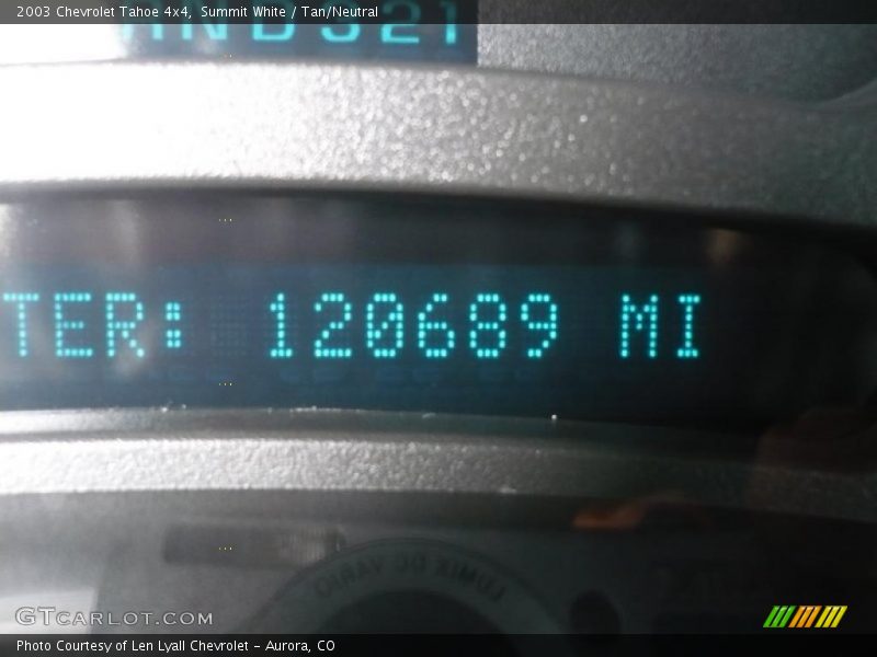 Summit White / Tan/Neutral 2003 Chevrolet Tahoe 4x4