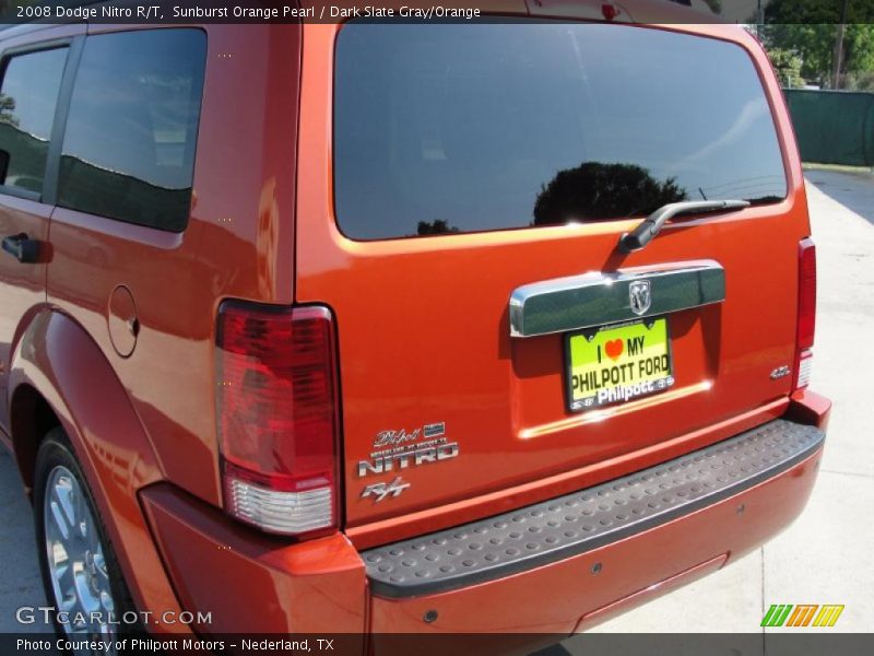 Sunburst Orange Pearl / Dark Slate Gray/Orange 2008 Dodge Nitro R/T