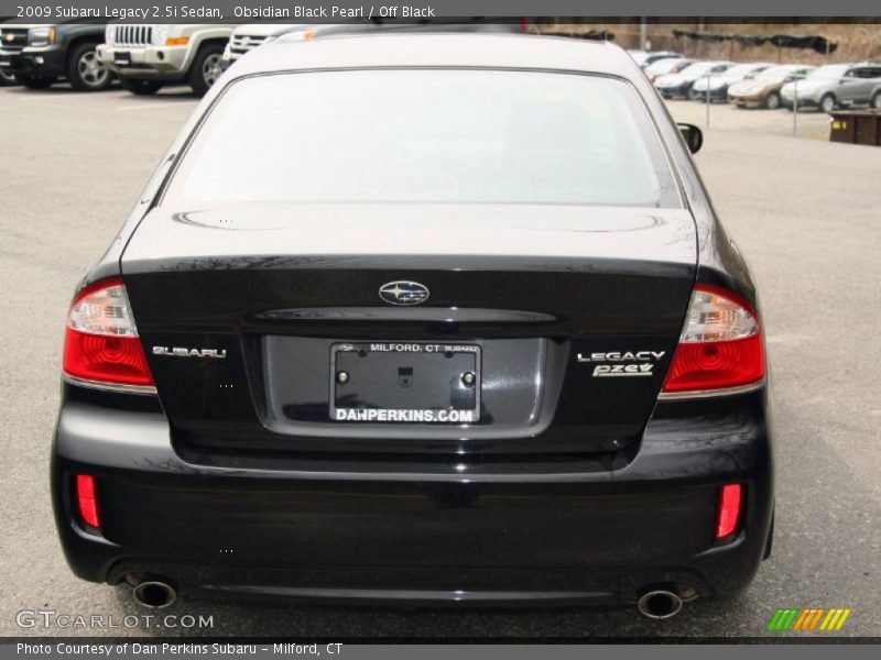 Obsidian Black Pearl / Off Black 2009 Subaru Legacy 2.5i Sedan