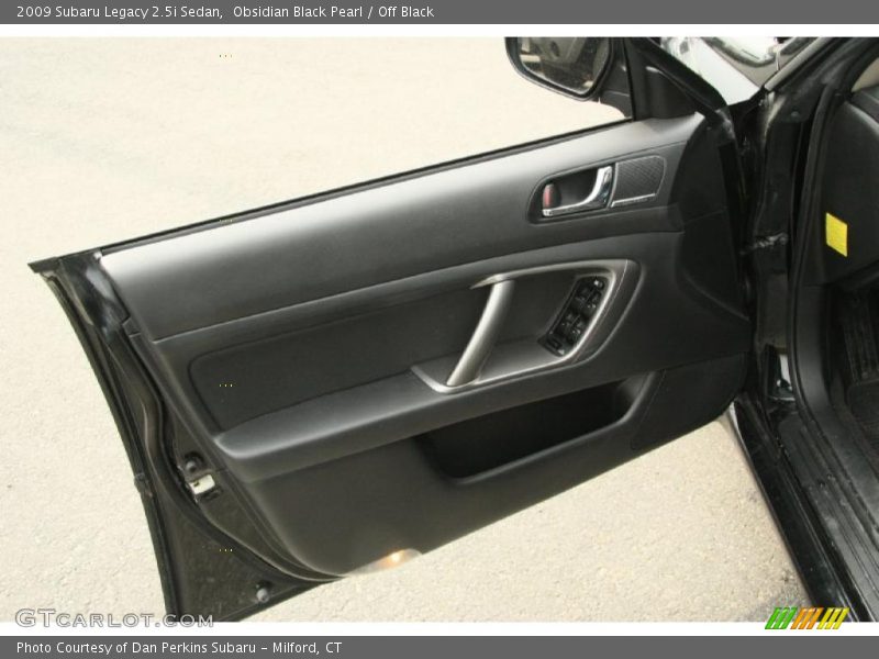 Obsidian Black Pearl / Off Black 2009 Subaru Legacy 2.5i Sedan