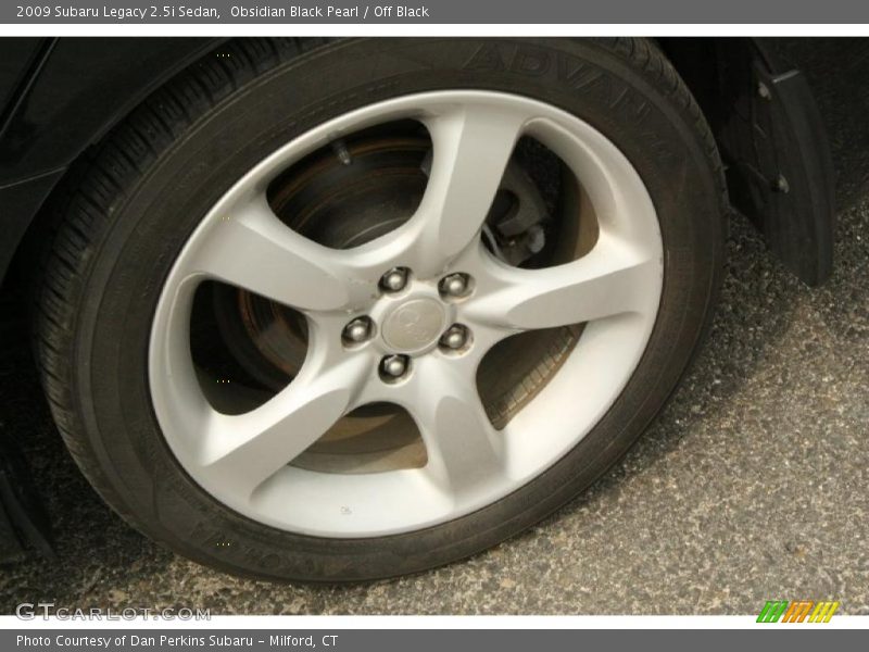 Obsidian Black Pearl / Off Black 2009 Subaru Legacy 2.5i Sedan