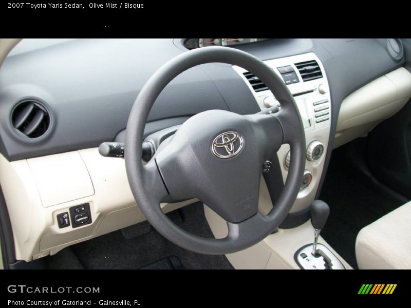 Olive Mist / Bisque 2007 Toyota Yaris Sedan