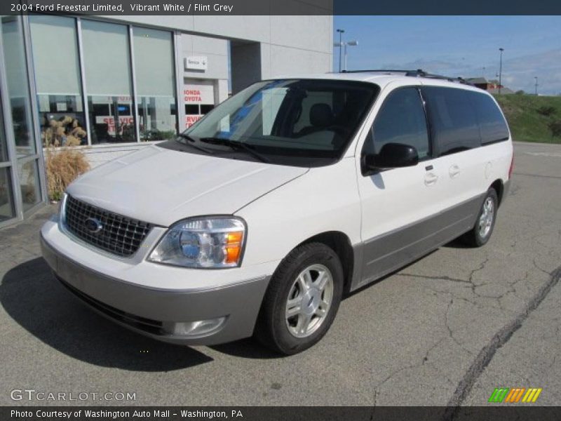 Front 3/4 View of 2004 Freestar Limited