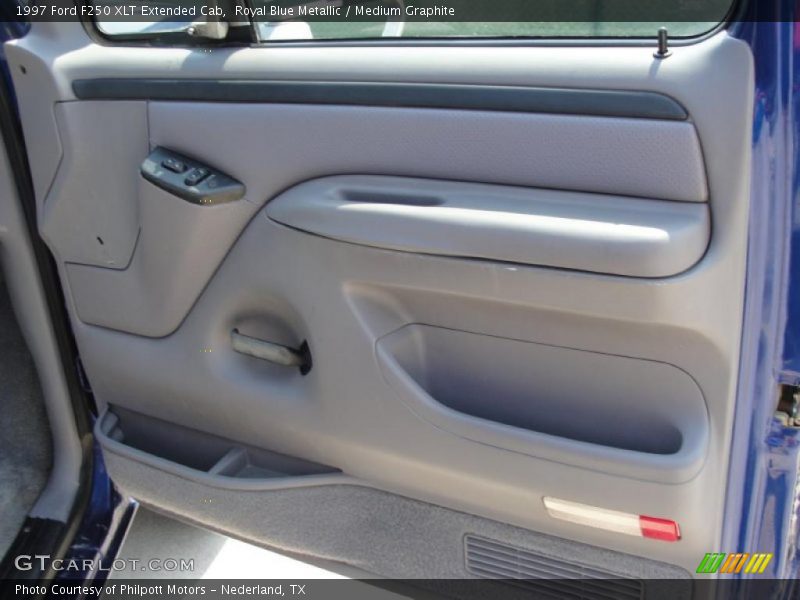 Door Panel of 1997 F250 XLT Extended Cab