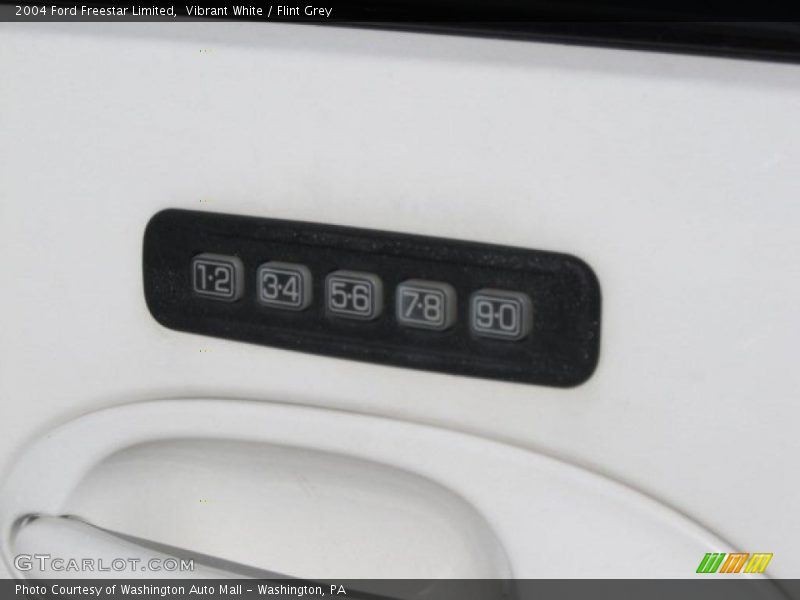 Vibrant White / Flint Grey 2004 Ford Freestar Limited