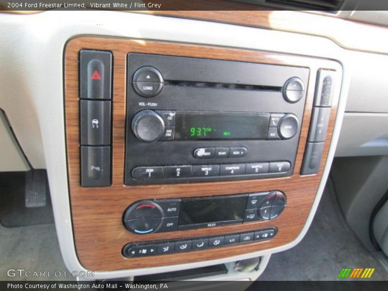 Vibrant White / Flint Grey 2004 Ford Freestar Limited