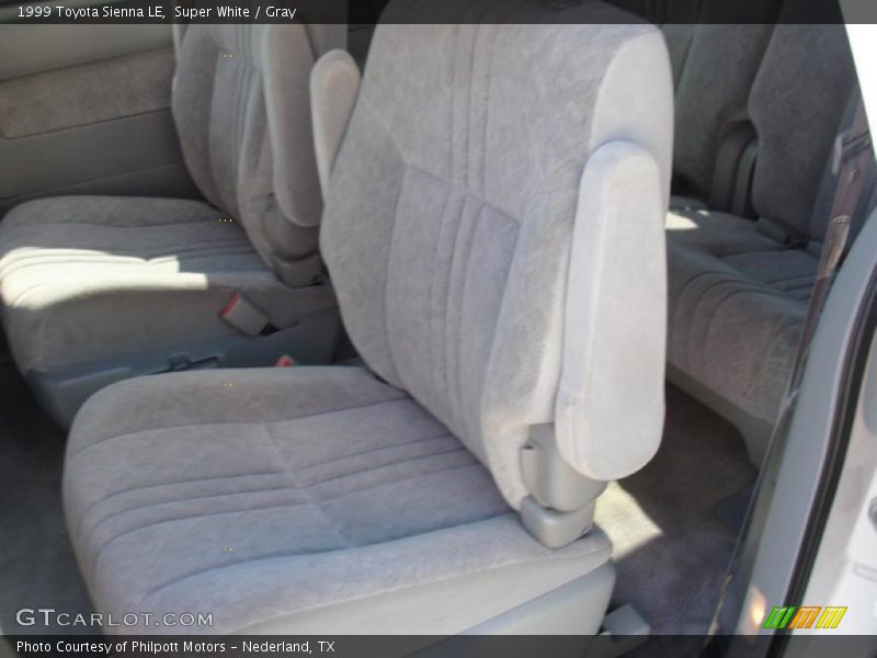 Super White / Gray 1999 Toyota Sienna LE